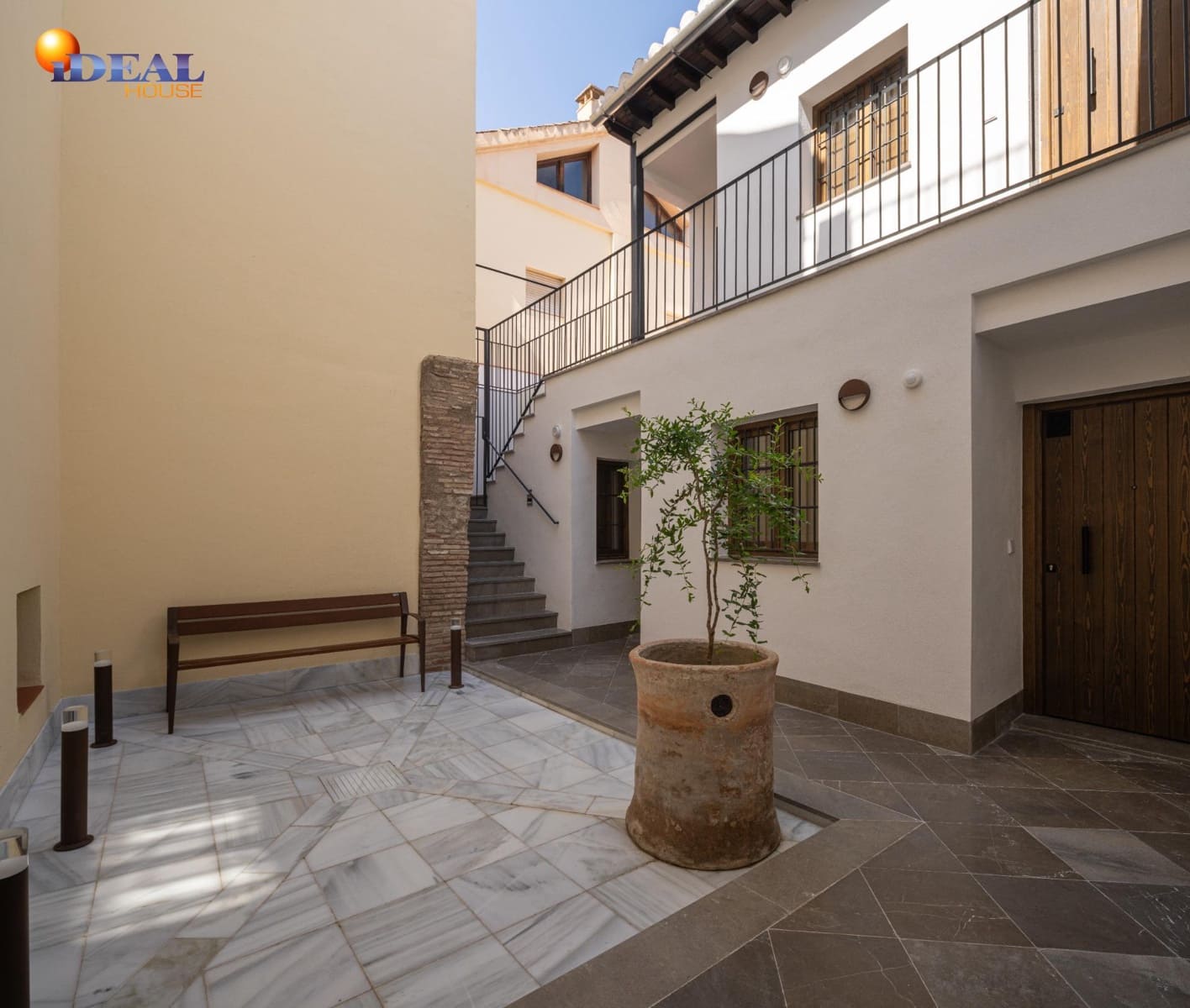 1 bedroom Flat for sale in Granada city - € 233,000 (Ref: 9434276)