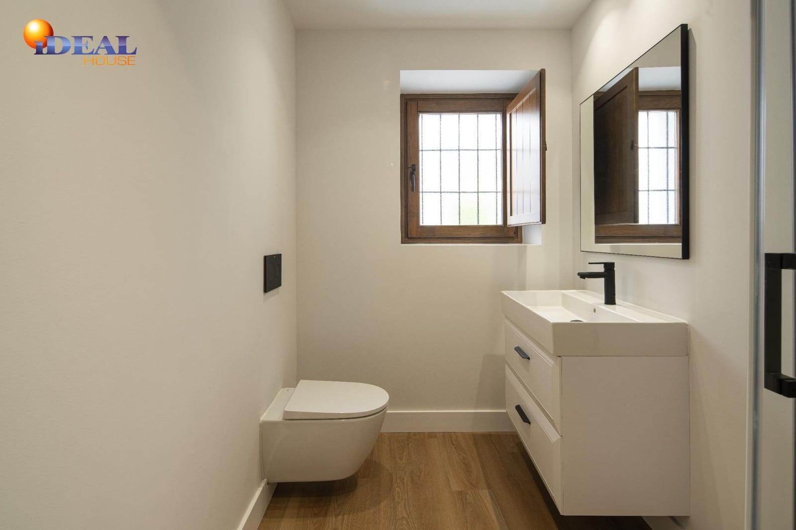 1 bedroom Flat for sale in Granada city - € 233,000 (Ref: 9434276)