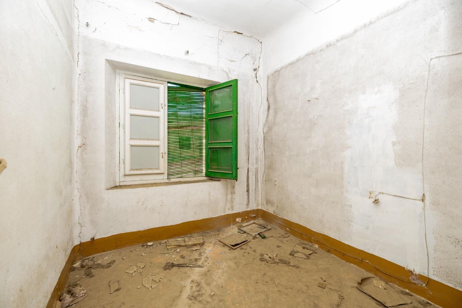 4 chambre Local Commercial à vendre à Fuente Vaqueros - 200 000 € (Ref: 9434278)