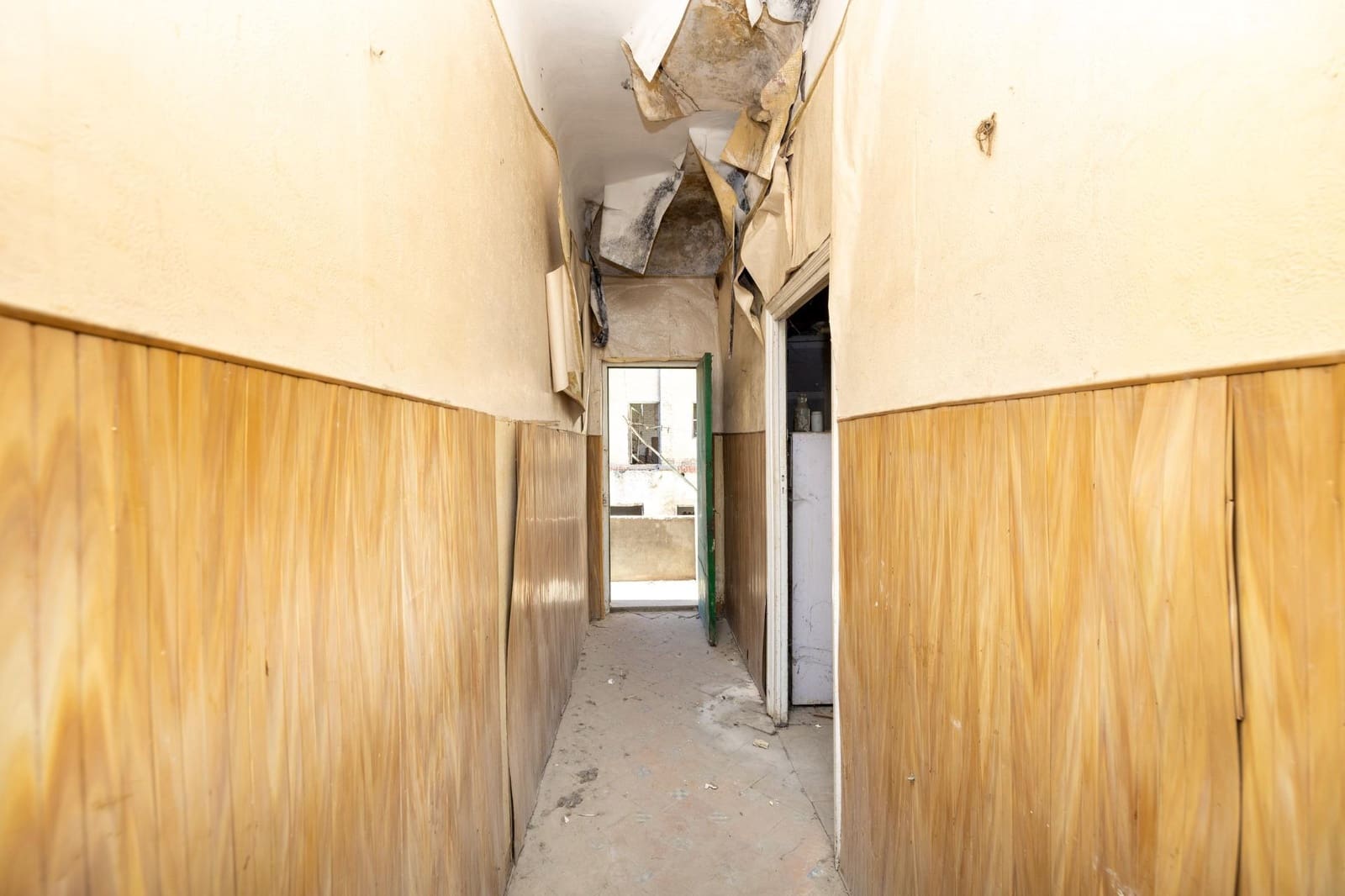 4 chambre Local Commercial à vendre à Fuente Vaqueros - 200 000 € (Ref: 9434278)