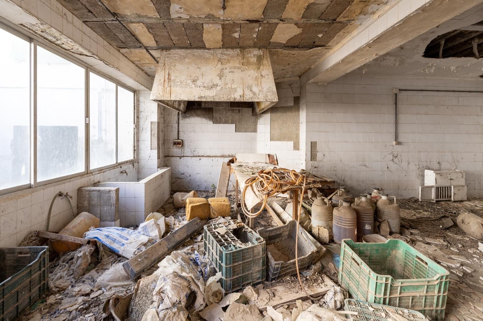 4 chambre Local Commercial à vendre à Fuente Vaqueros - 200 000 € (Ref: 9434278)