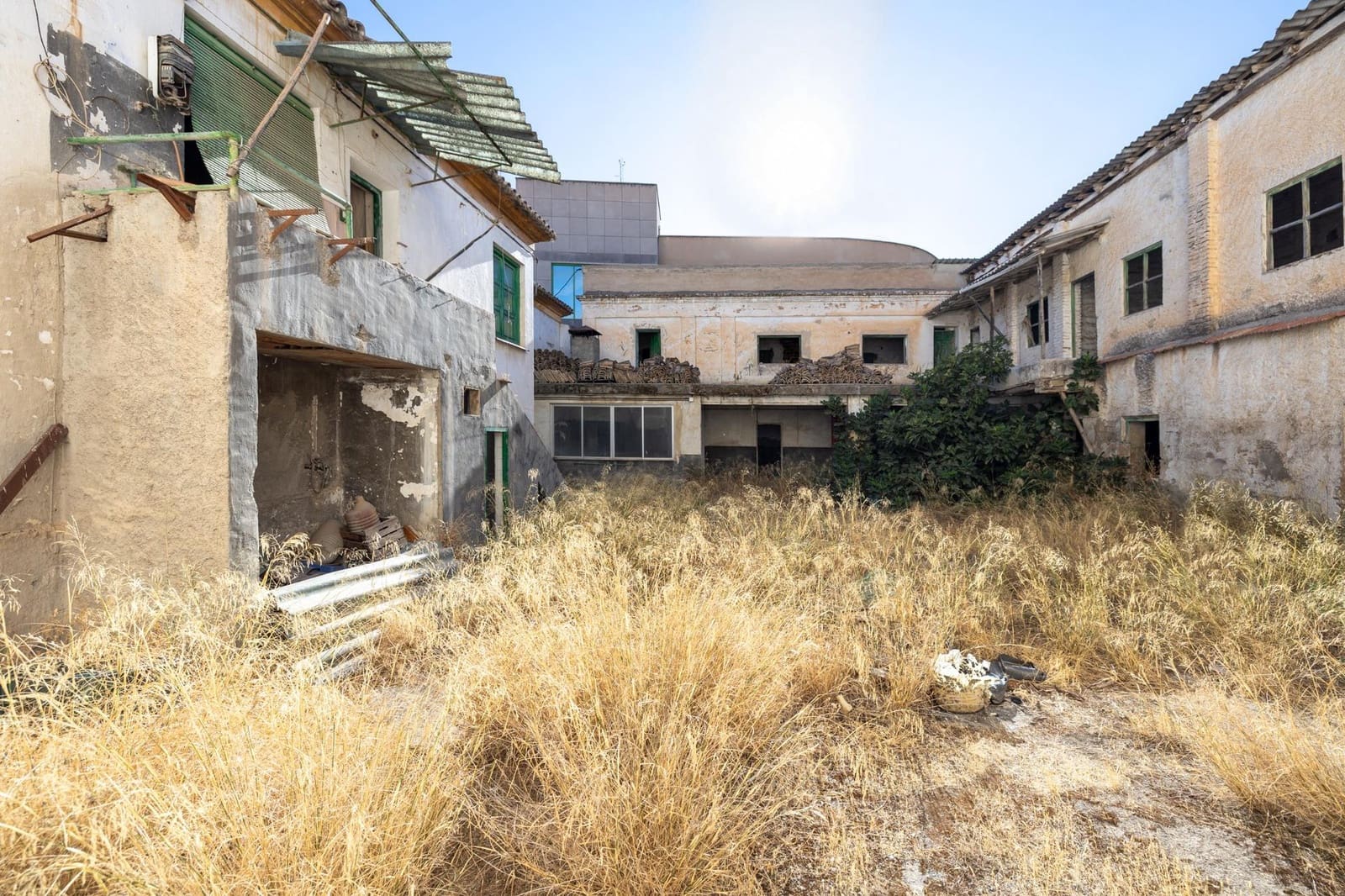 4 chambre Local Commercial à vendre à Fuente Vaqueros - 200 000 € (Ref: 9434278)