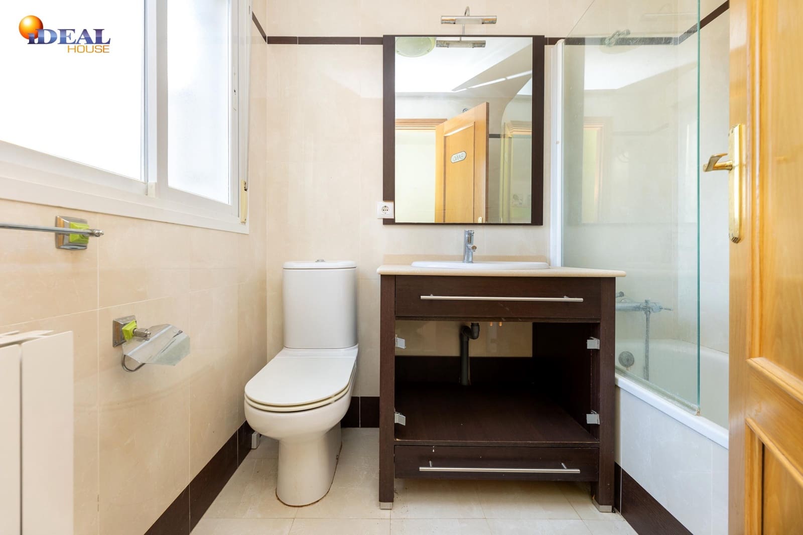 4 bedroom Terraced Villa for sale in Atarfe with pool garage - € 255,000 (Ref: 9434282)