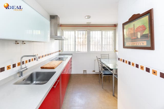 4 bedroom Terraced Villa for sale in Atarfe with pool garage - € 255,000 (Ref: 9434282)