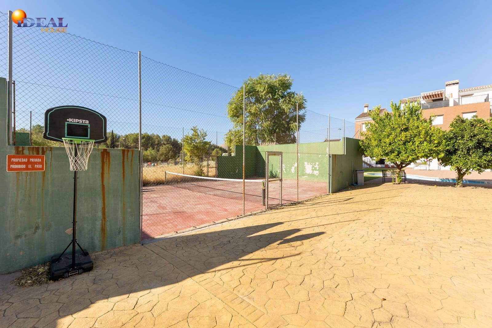 4 bedroom Terraced Villa for sale in Atarfe with pool garage - € 255,000 (Ref: 9434282)