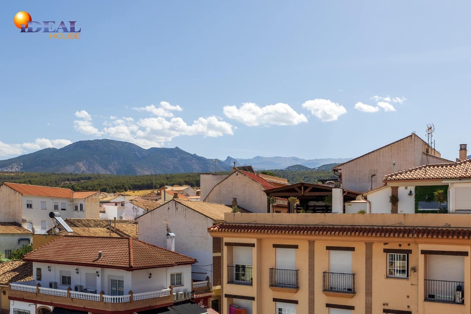 1 sovrum Takvåning till salu i La Zubia med garage - 159 000 € (Ref: 9434283)