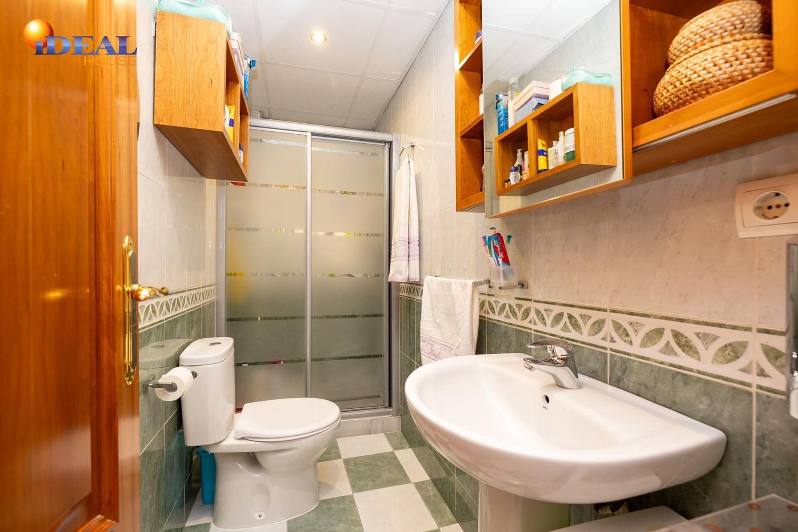 3 makuuhuone Omakotitalo myytävänä paikassa Maracena mukana 
autotalli - 270 000 € (Ref: 9434286)