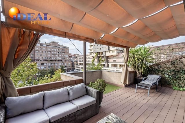 3 makuuhuone Huoneisto myytävänä paikassa Pajaritos - Plaza de Toros, Granada kaupunki mukana 
autotalli - 530 000 € (Ref: 9434287)