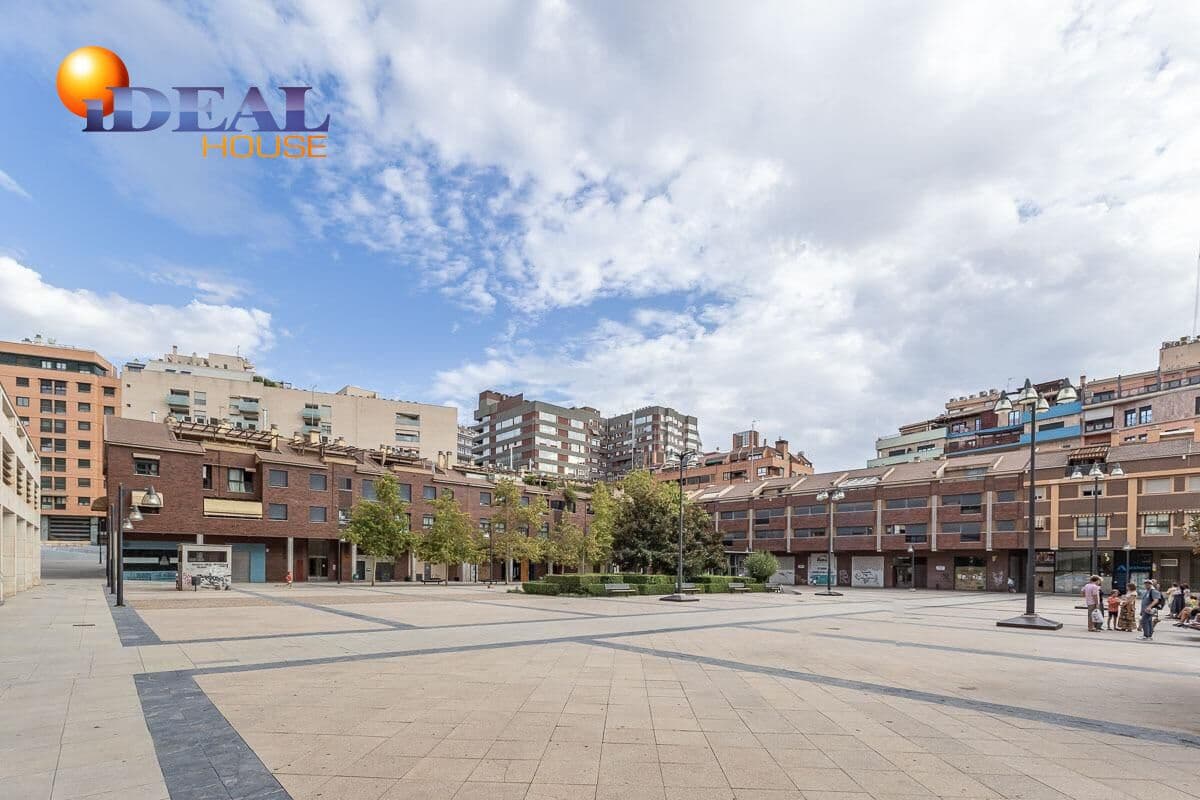 3 makuuhuone Huoneisto myytävänä paikassa Granada kaupunki mukana 
autotalli - 530 000 € (Ref: 9434287)