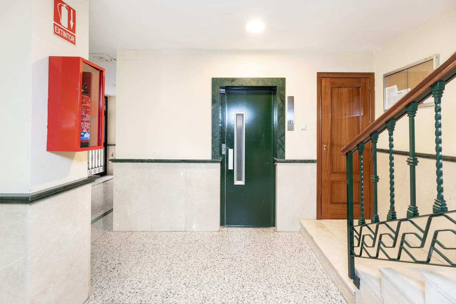 3 sypialnia Mieszkanie na sprzedaż w Miasto Grenada - 298 000 € (Ref: 9434288)