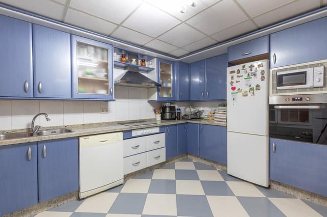 5 bedroom Terraced Villa for sale in Alcalá la Real - € 330,000 (Ref: 9434289)