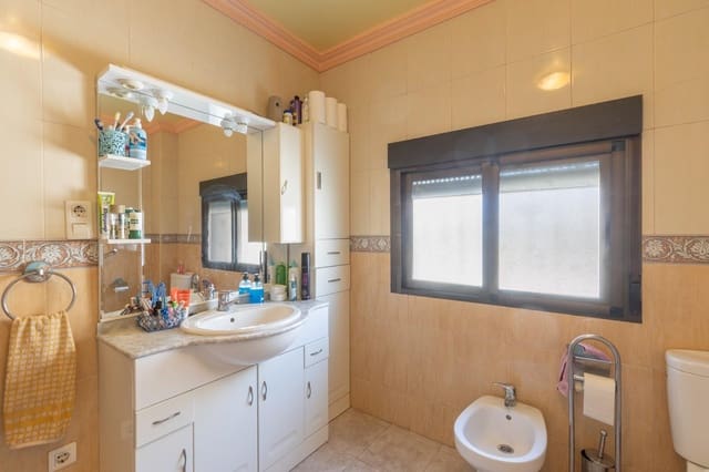 5 bedroom Terraced Villa for sale in Alcalá la Real - € 330,000 (Ref: 9434289)