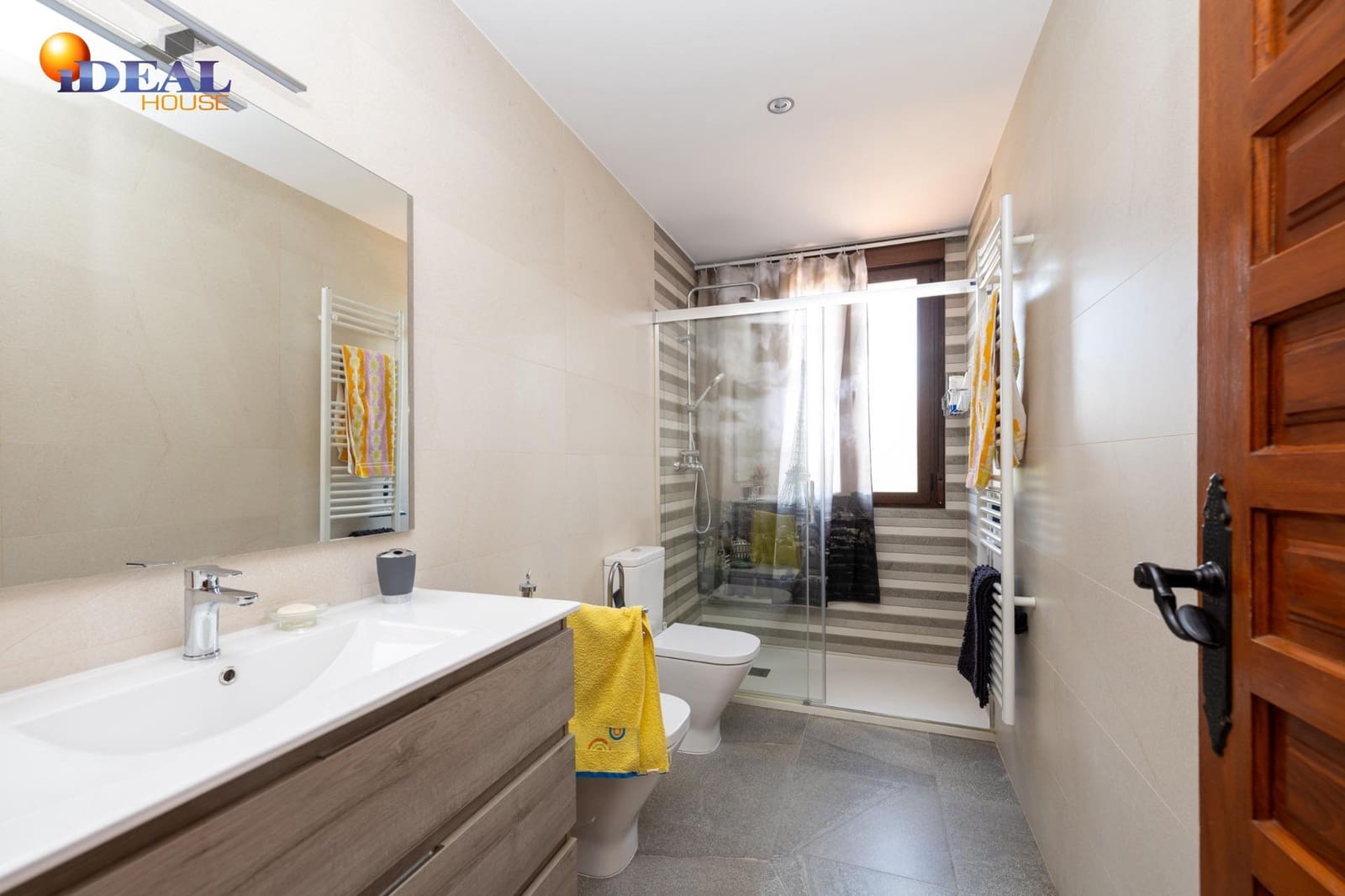 5 bedroom Villa for sale in Ogijares - € 429,900 (Ref: 9434292)