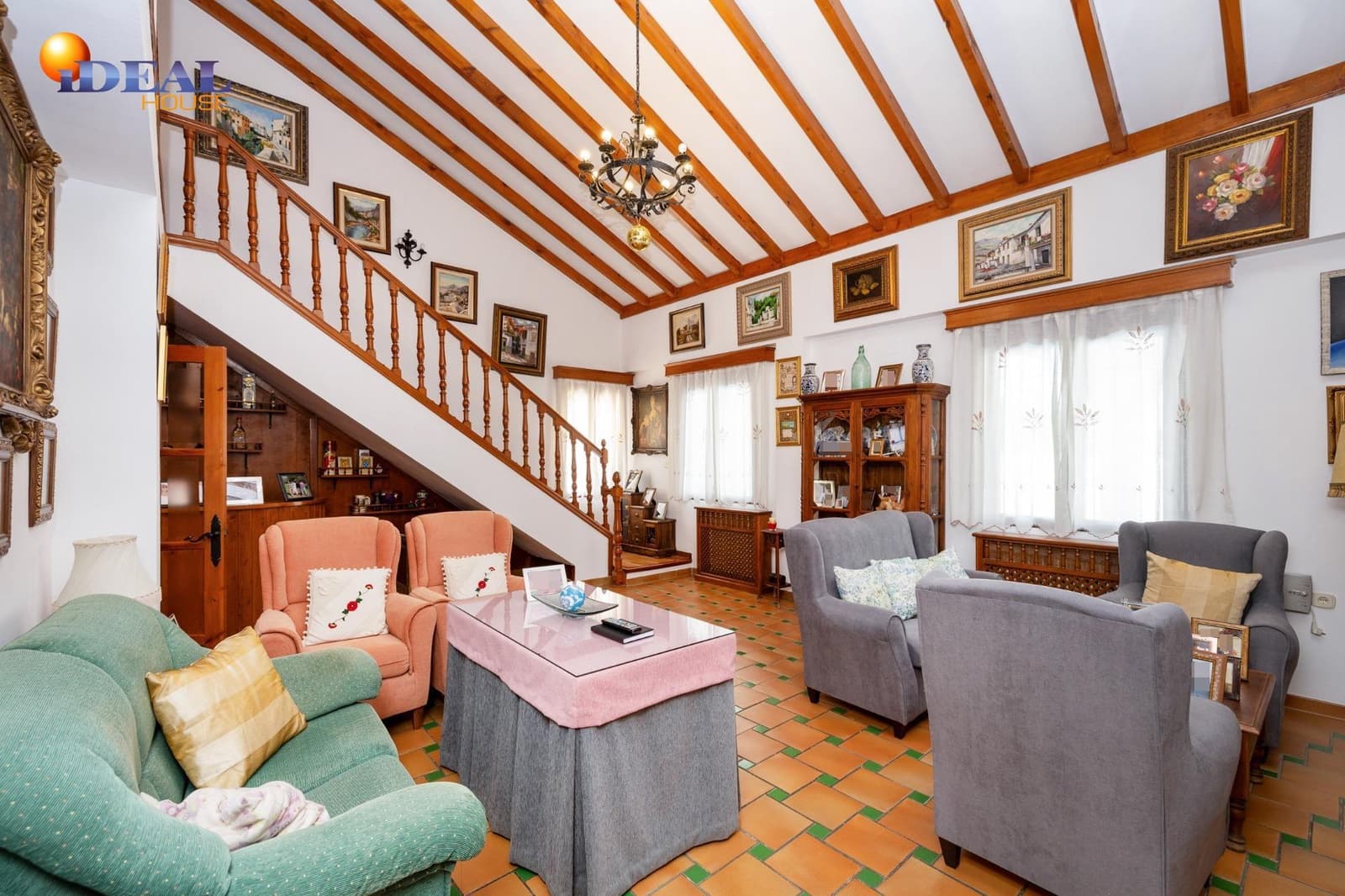 5 bedroom Villa for sale in Ogijares - € 429,900 (Ref: 9434292)