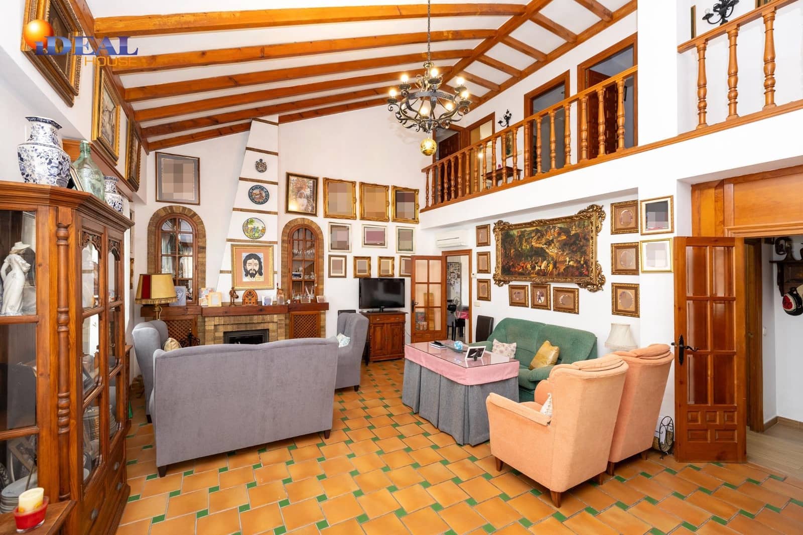 5 bedroom Villa for sale in Ogijares - € 429,900 (Ref: 9434292)