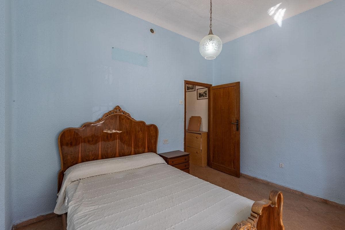 Tontti myytävänä paikassa Armilla - 330 000 € (Ref: 9434295)