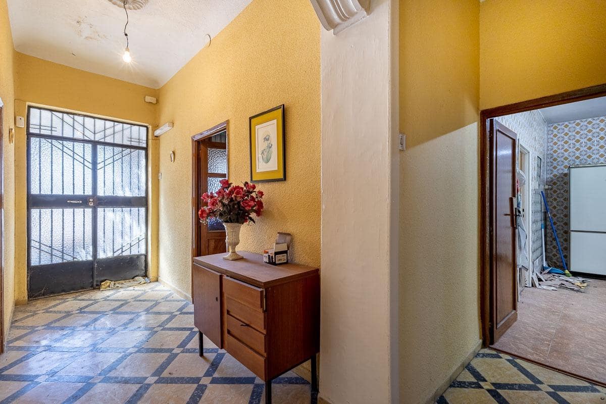 Tontti myytävänä paikassa Armilla - 330 000 € (Ref: 9434295)