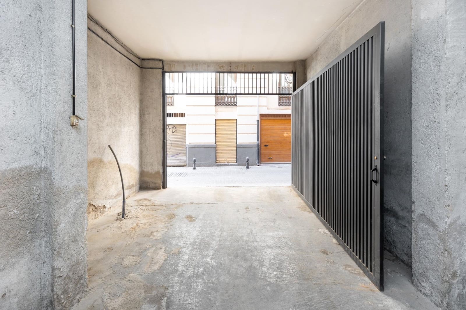 Garage for sale in Granada city - € 40,000 (Ref: 9434298)