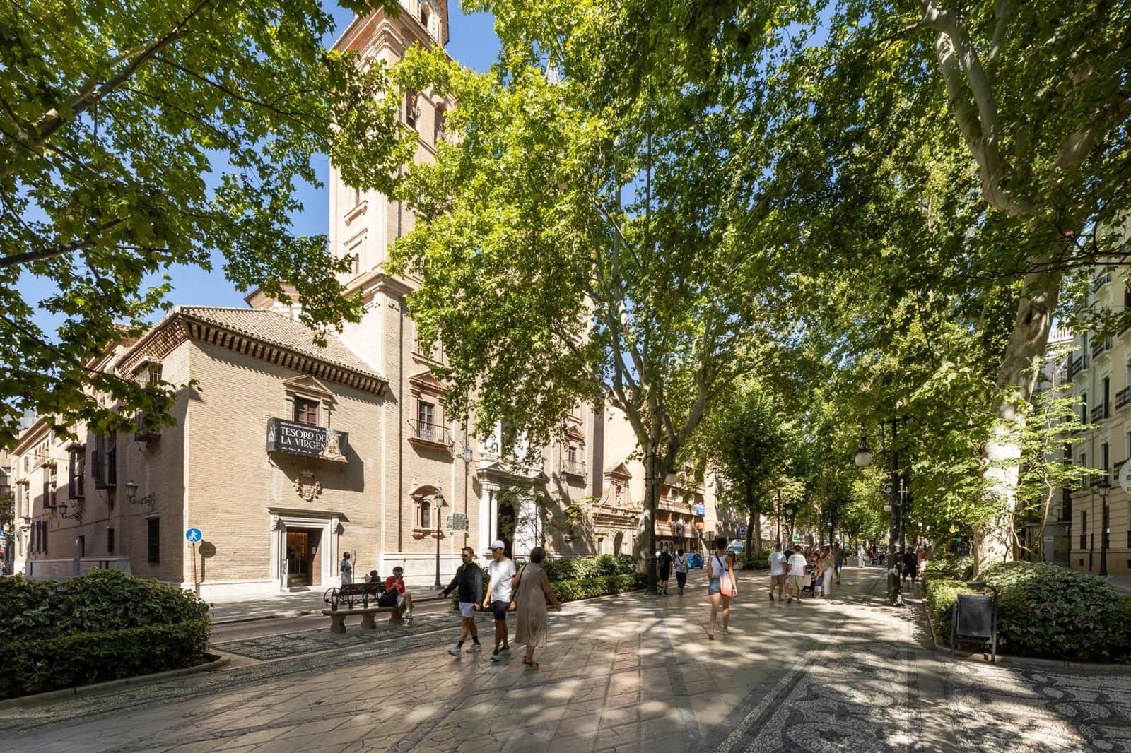 Garage for sale in Granada city - € 40,000 (Ref: 9434298)