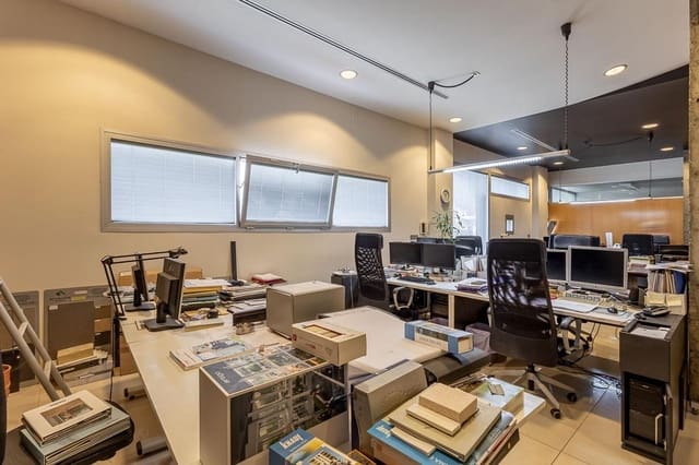 Kaupallinen myytävänä paikassa San Francisco Javier, Granada kaupunki - 495 000 € (Ref: 9434299)