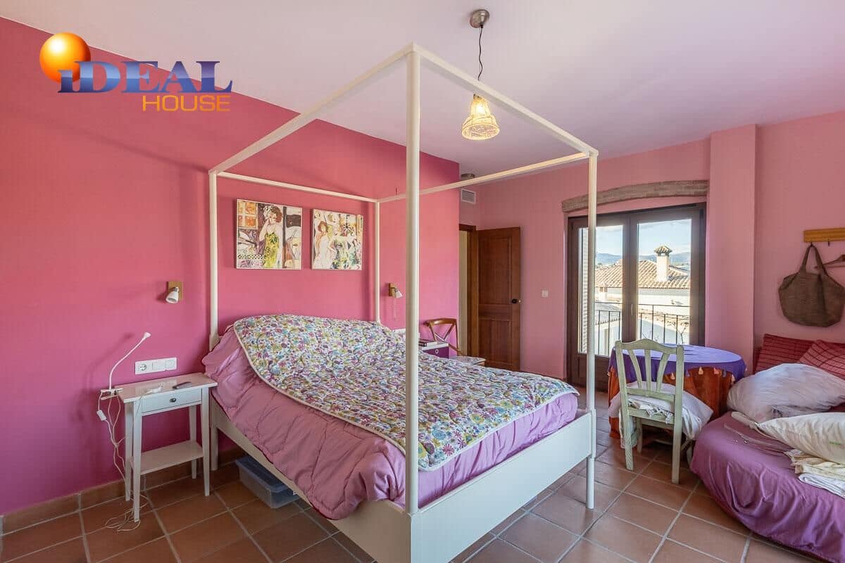 4 chambre Villa/Maison à vendre à Atarfe avec piscine garage - 395 000 € (Ref: 9434303)