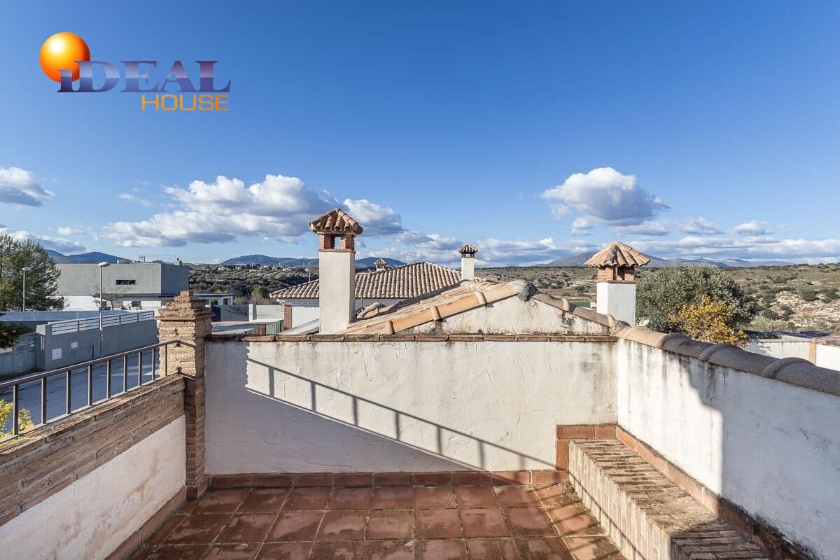 4 chambre Villa/Maison à vendre à Atarfe avec piscine garage - 395 000 € (Ref: 9434303)