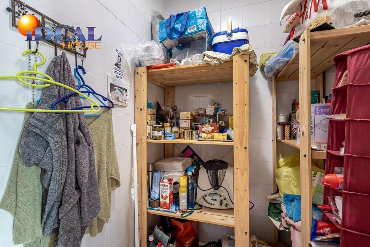 4 chambre Villa/Maison à vendre à Atarfe avec piscine garage - 395 000 € (Ref: 9434303)