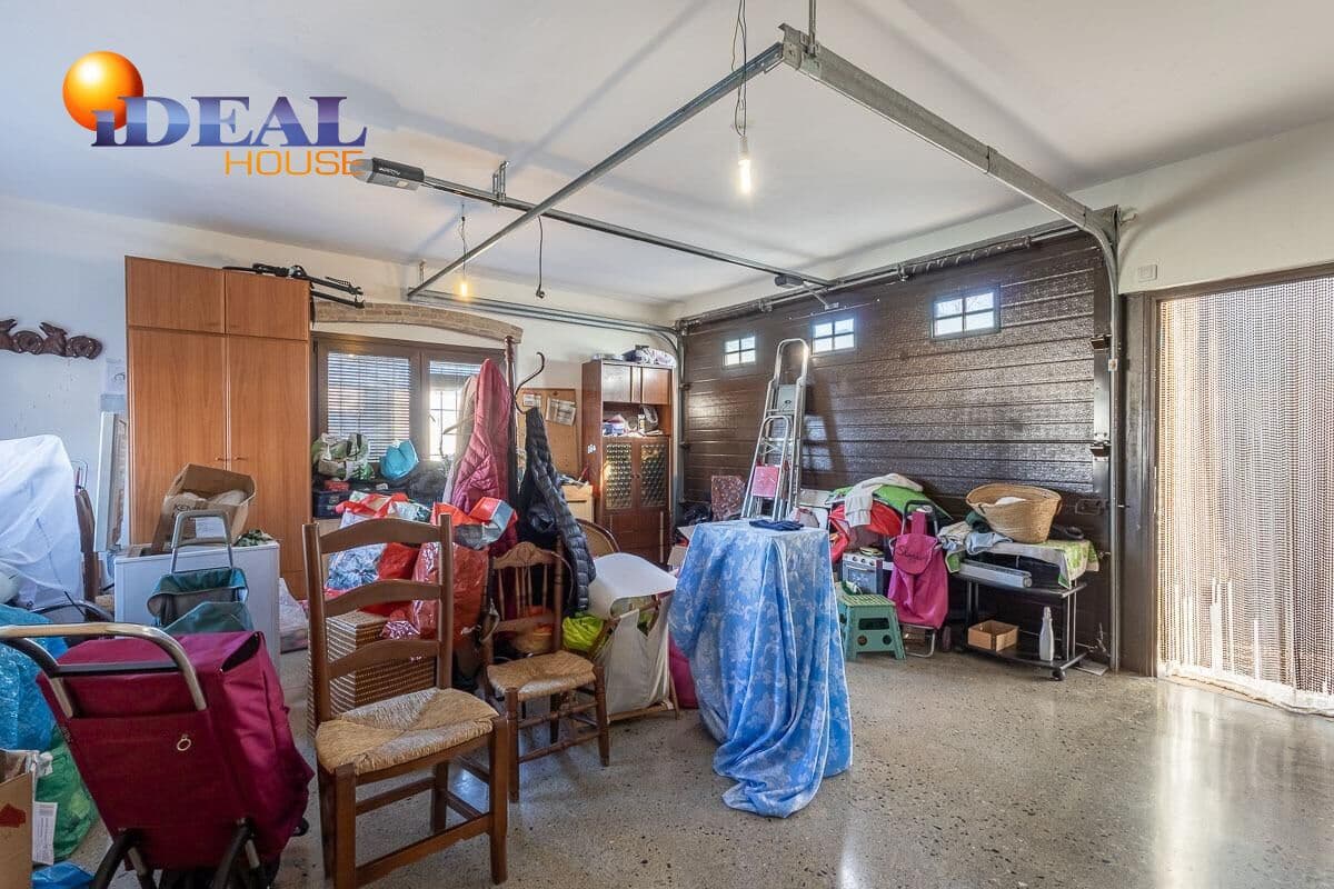 4 chambre Villa/Maison à vendre à Atarfe avec piscine garage - 395 000 € (Ref: 9434303)