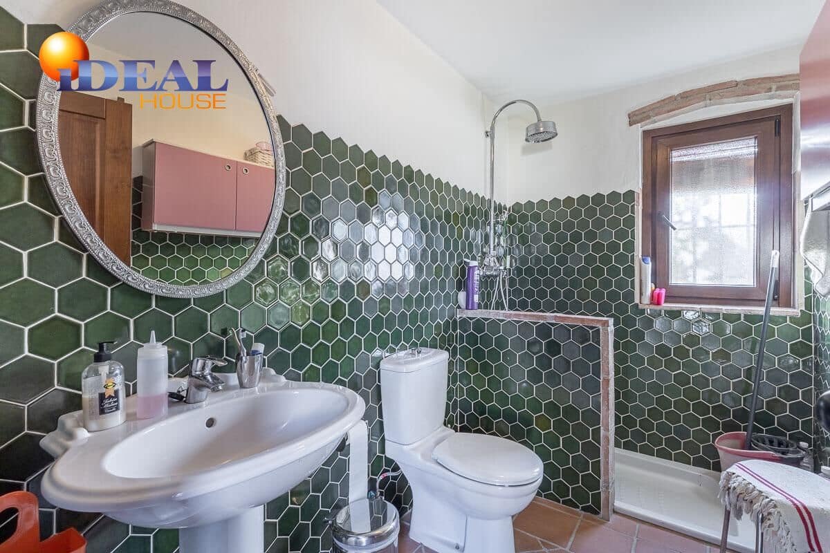 4 chambre Villa/Maison à vendre à Atarfe avec piscine garage - 395 000 € (Ref: 9434303)