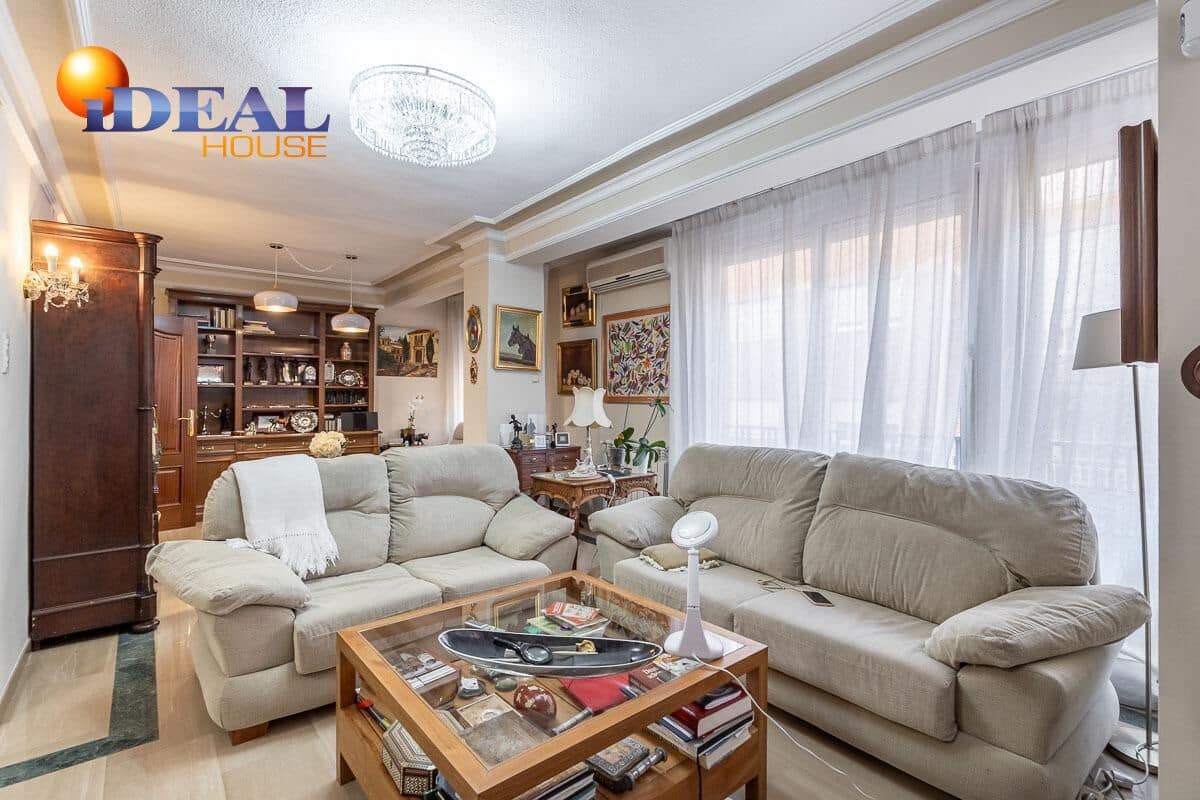 Piso de 3 habitaciones en Granada ciudad en venta con garaje - 479.900 € (Ref: 9434306)