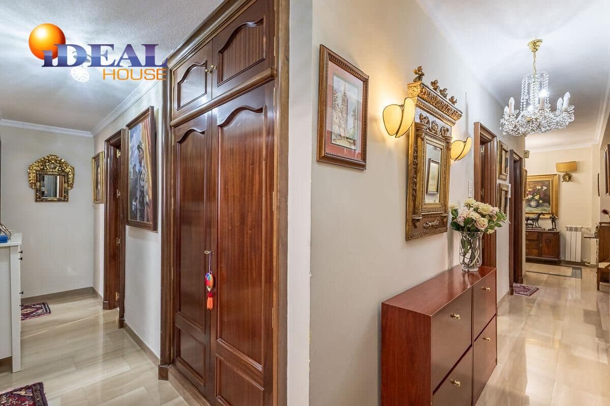 Piso de 3 habitaciones en Granada ciudad en venta con garaje - 479.900 € (Ref: 9434306)