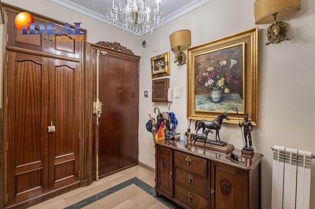 Piso de 3 habitaciones en Camino de Ronda - Rosaleda, Granada ciudad en venta con garaje - 479.900 € (Ref: 9434306)