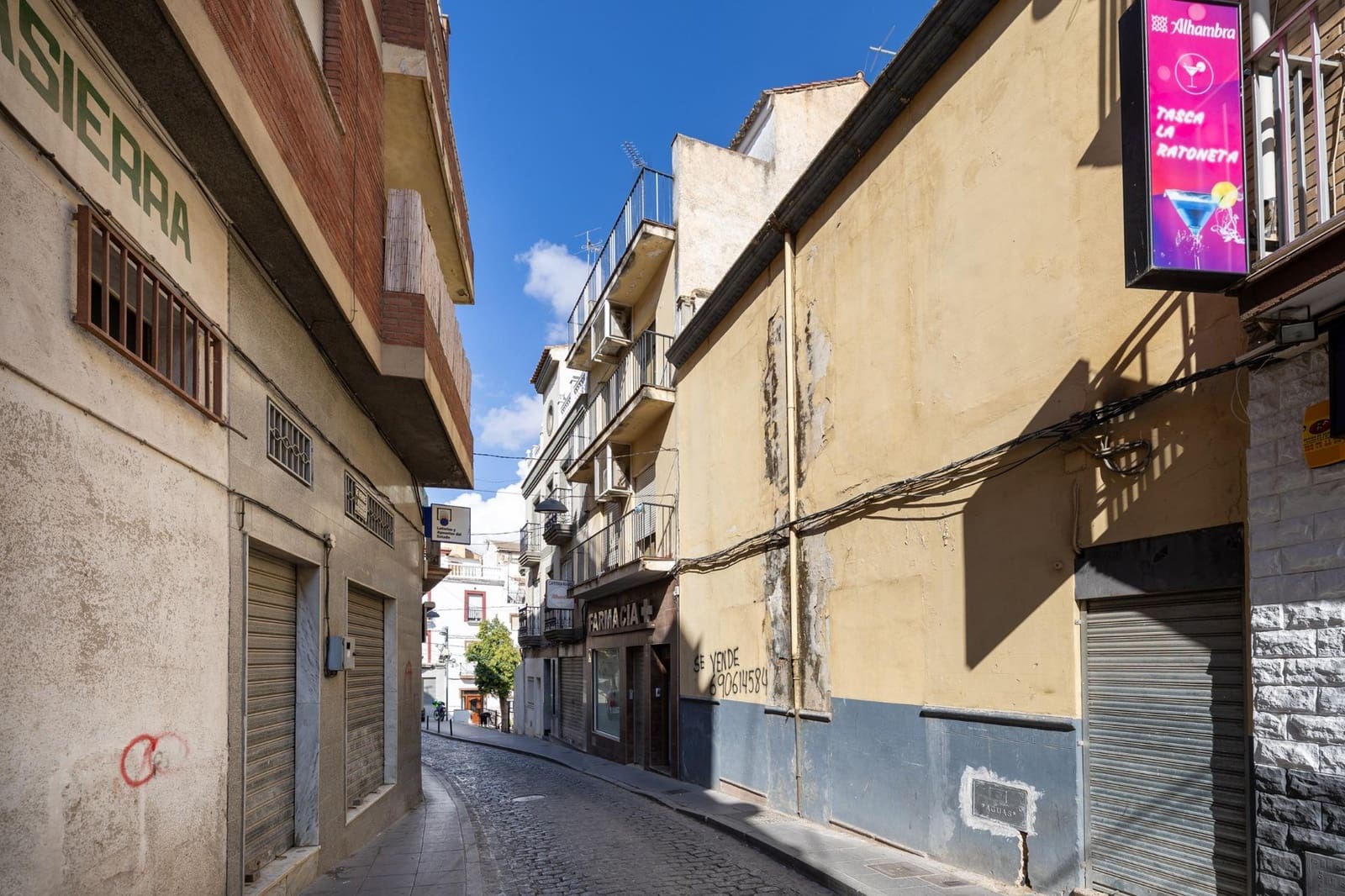 3 bedroom Flat for sale in Iznalloz - € 30,000 (Ref: 9434307)