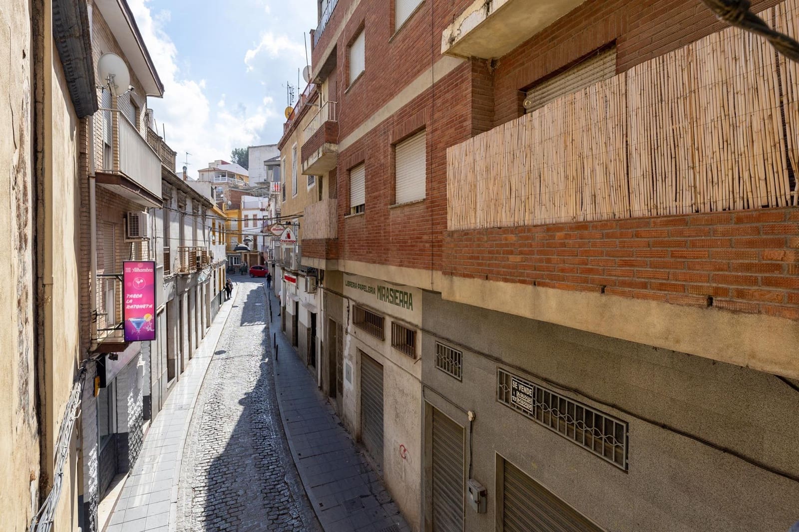 3 bedroom Flat for sale in Iznalloz - € 30,000 (Ref: 9434307)