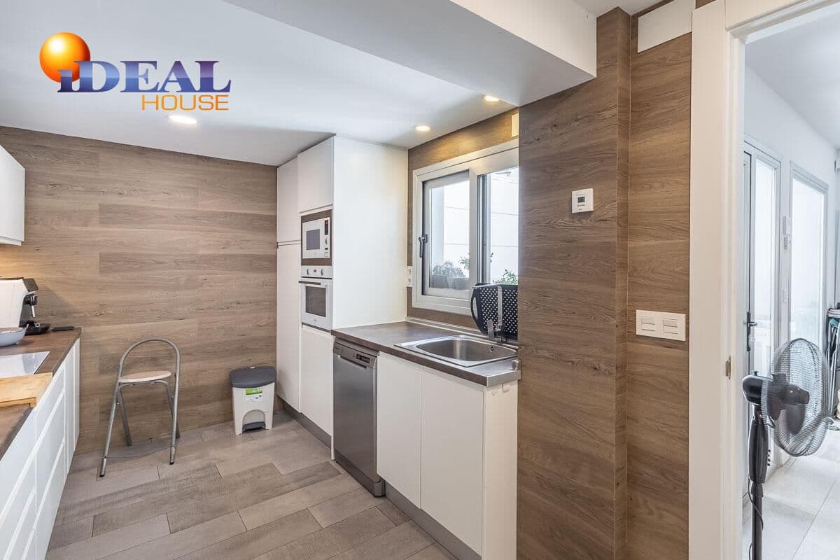 3 bedroom Townhouse for sale in Granada city - € 420,000 (Ref: 9434311)