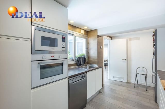 3 makuuhuone Omakotitalo myytävänä paikassa Granada kaupunki - 420 000 € (Ref: 9434311)