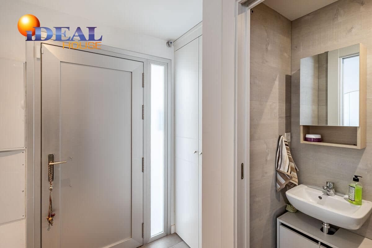 3 bedroom Townhouse for sale in Granada city - € 420,000 (Ref: 9434311)