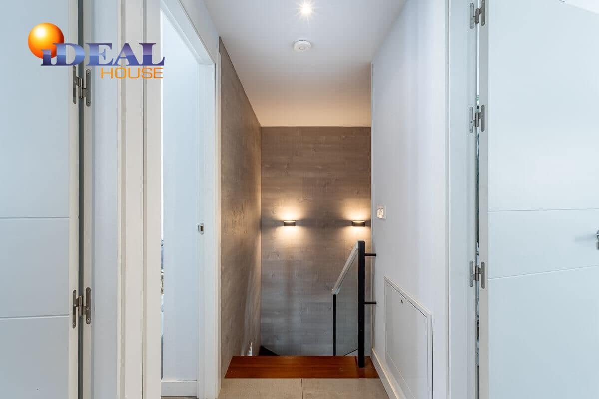 3 bedroom Townhouse for sale in Granada city - € 420,000 (Ref: 9434311)