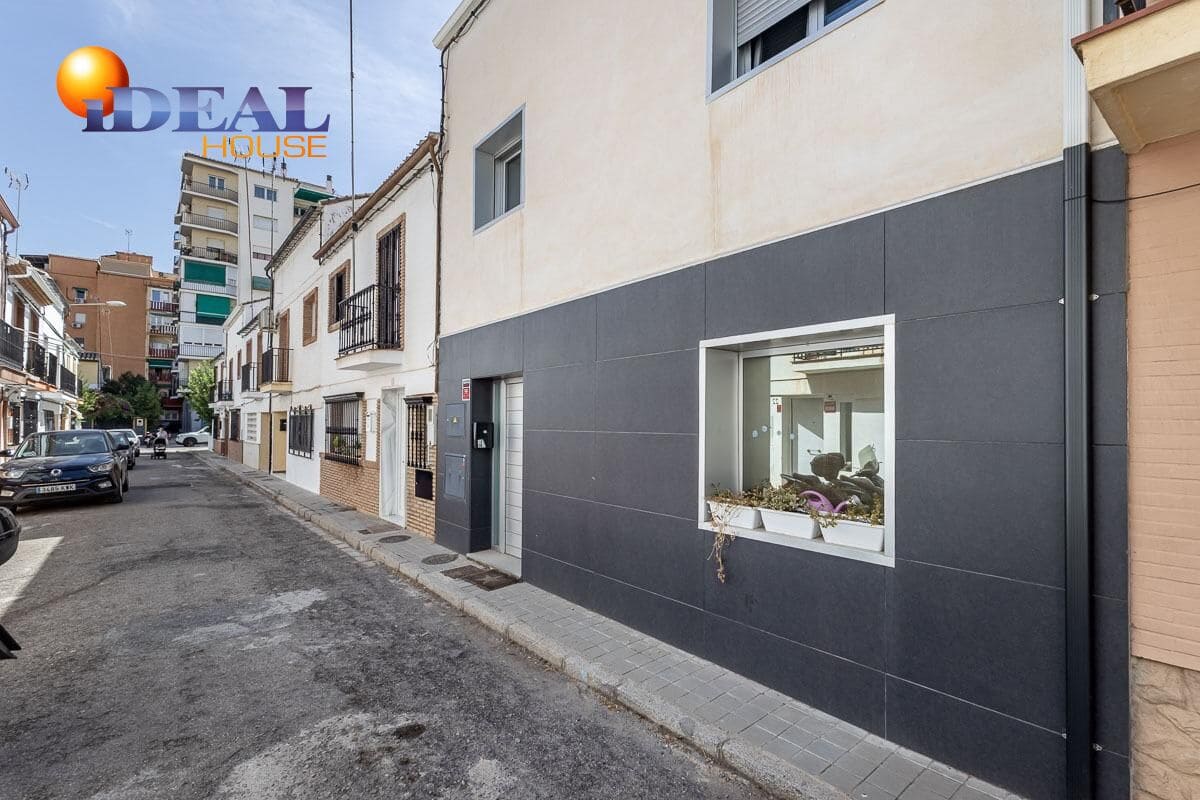 3 bedroom Townhouse for sale in Granada city - € 420,000 (Ref: 9434311)