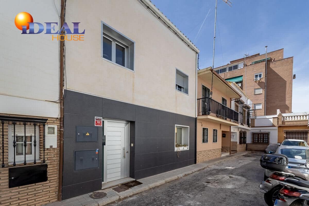 3 bedroom Townhouse for sale in Granada city - € 420,000 (Ref: 9434311)