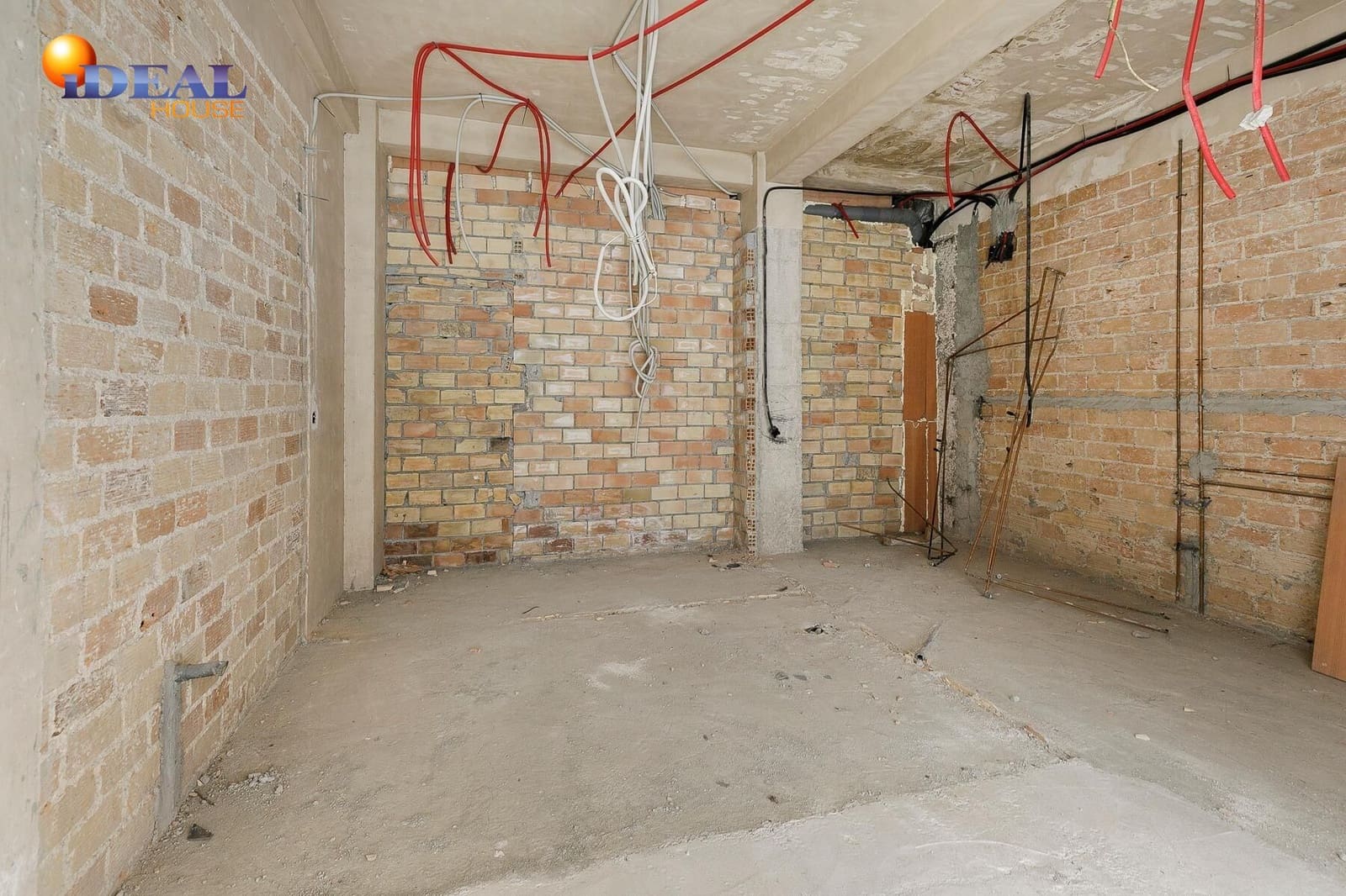 Erhverv til salg i Granada by - € 65.000 (Ref: 9434314)