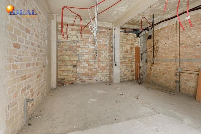 Erhverv til salg i Camino de Ronda - Rosaleda, Granada by - € 65.000 (Ref: 9434314)