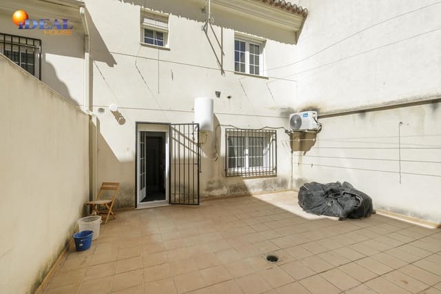 3 slaapkamer Rijtjeshuis te koop in Güevéjar met garage - € 165.000 (Ref: 9434316)