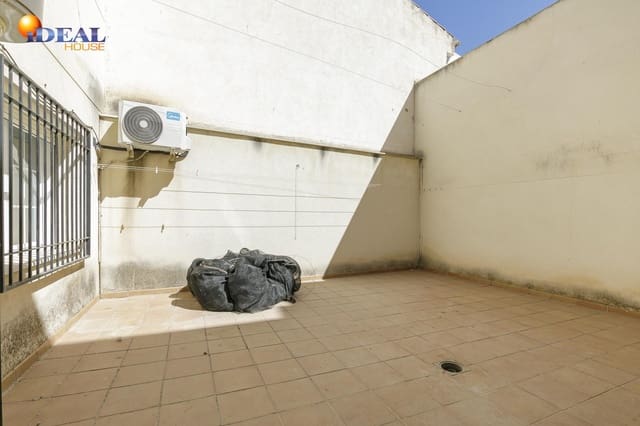 3 slaapkamer Rijtjeshuis te koop in Güevéjar met garage - € 165.000 (Ref: 9434316)