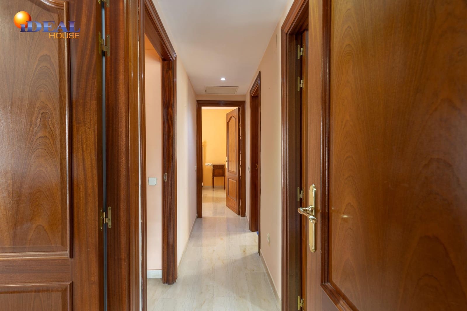 4 soveværelse Lejlighed til salg i Granada by med garage - € 580.000 (Ref: 9434318)