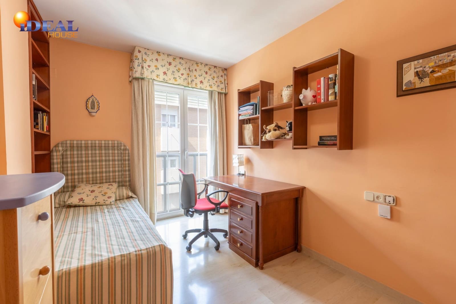 4 soveværelse Lejlighed til salg i Granada by med garage - € 580.000 (Ref: 9434318)