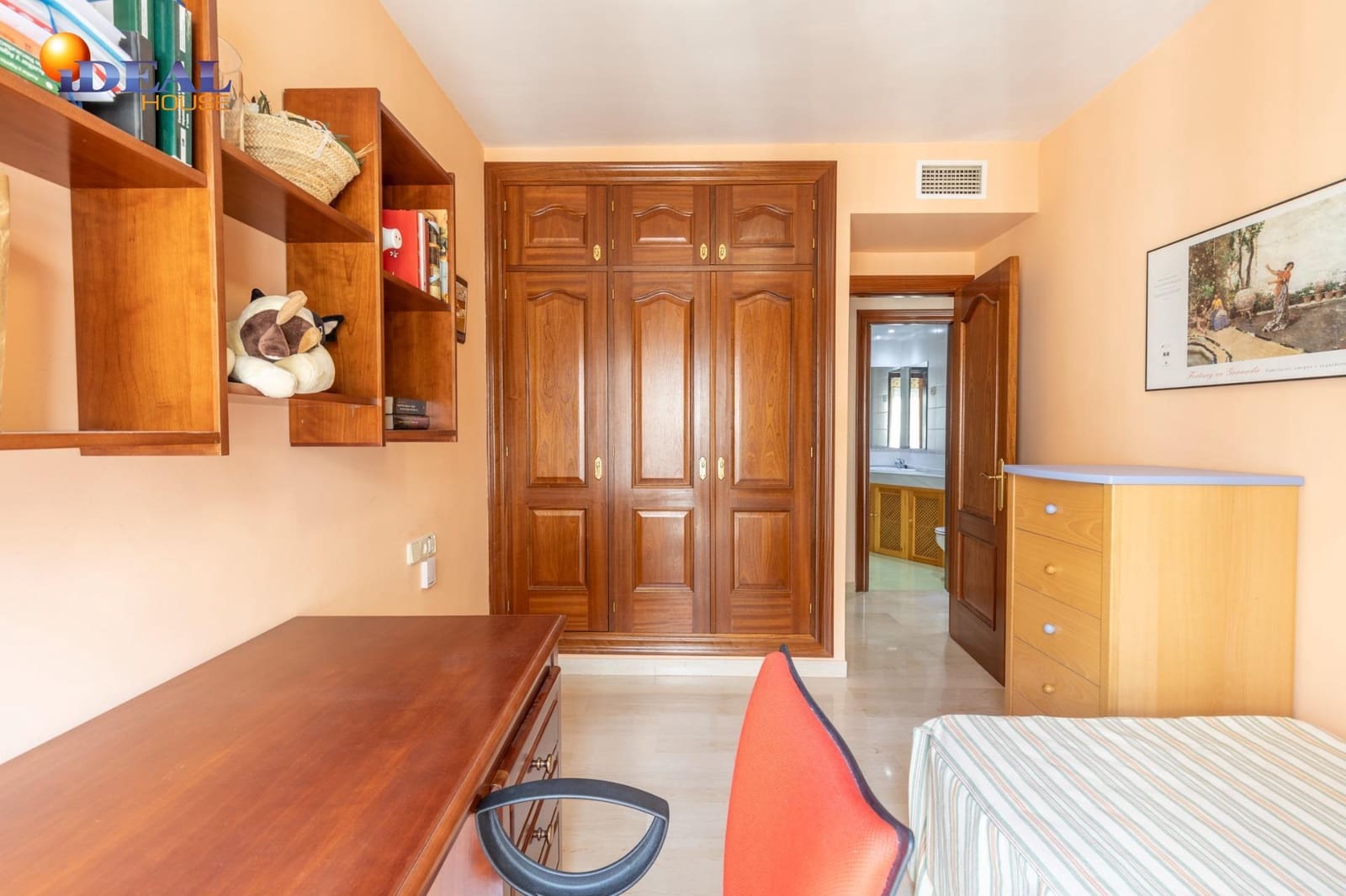 4 soveværelse Lejlighed til salg i Granada by med garage - € 580.000 (Ref: 9434318)