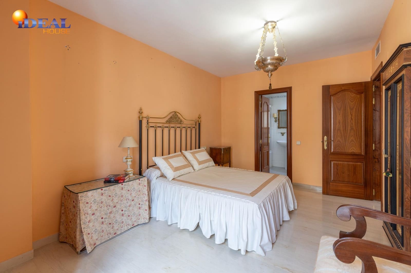 4 soveværelse Lejlighed til salg i Granada by med garage - € 580.000 (Ref: 9434318)