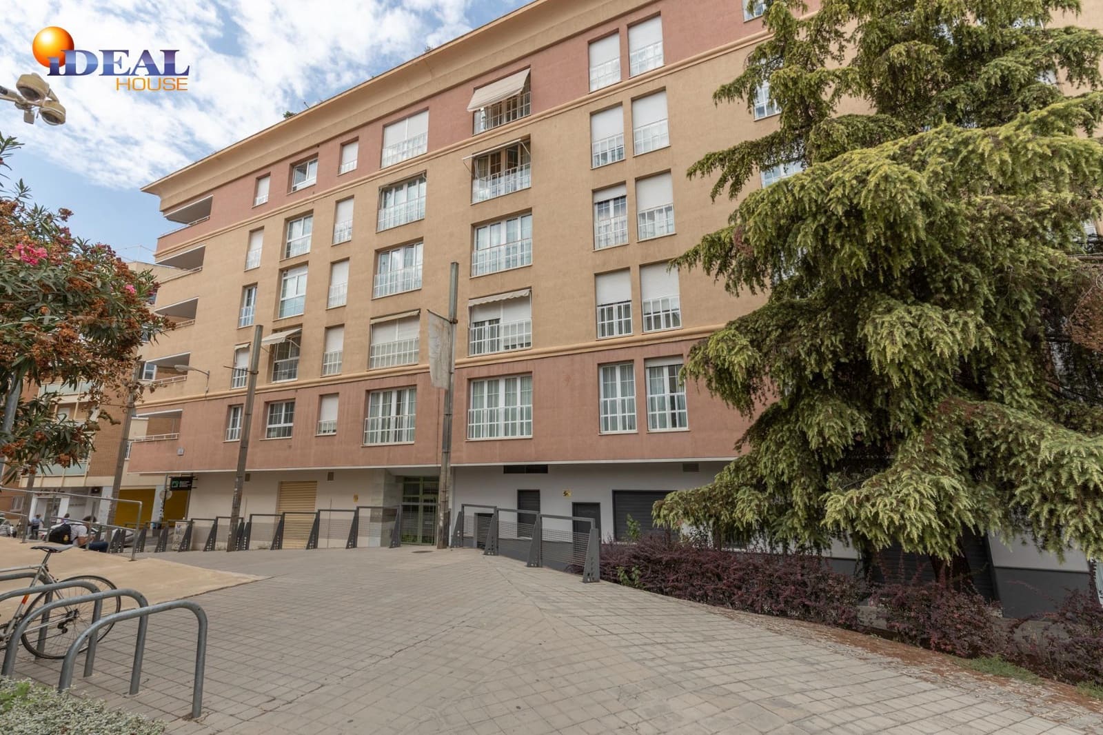 4 soveværelse Lejlighed til salg i Granada by med garage - € 580.000 (Ref: 9434318)