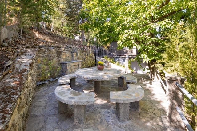 6 soveværelse Finca/Landehus til salg i Güéjar Sierra med garage - € 439.000 (Ref: 9434321)